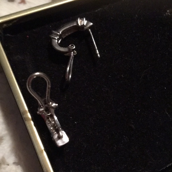 Gorgeous 14K white gold earrings with diamonds - Picture 7 of 7